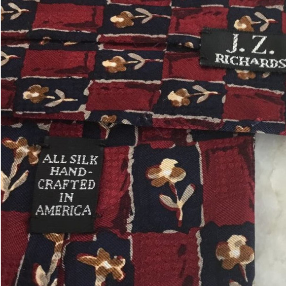J. Z. RICHARDS SILK TIE - Picture 5 of 5